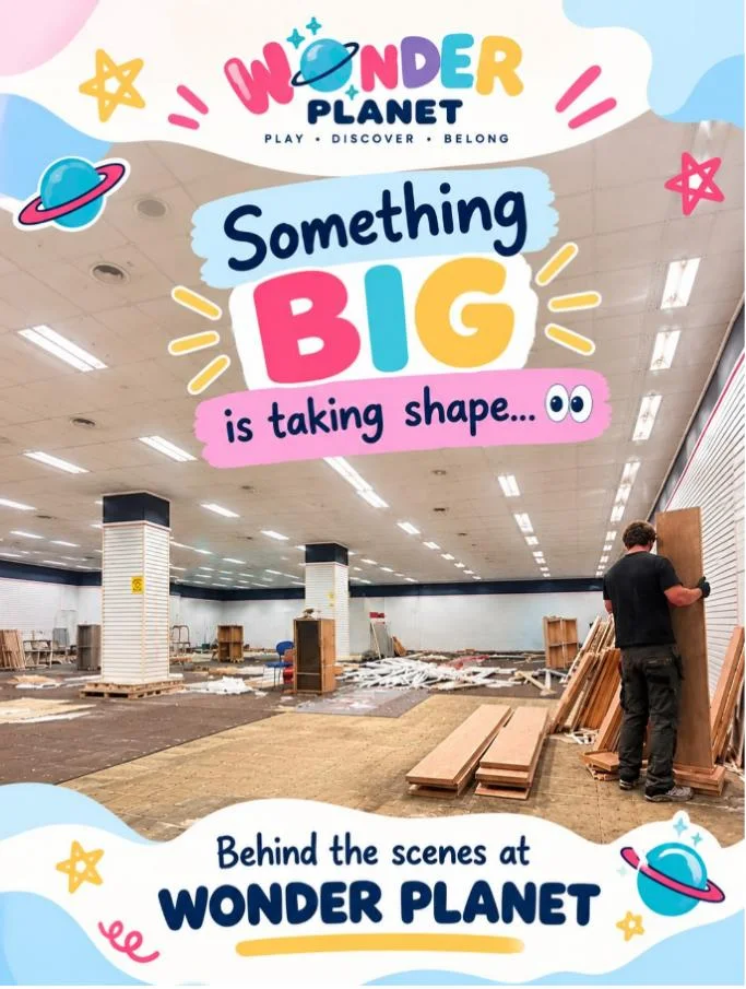 Builder working in the empty Wonder Planet unit